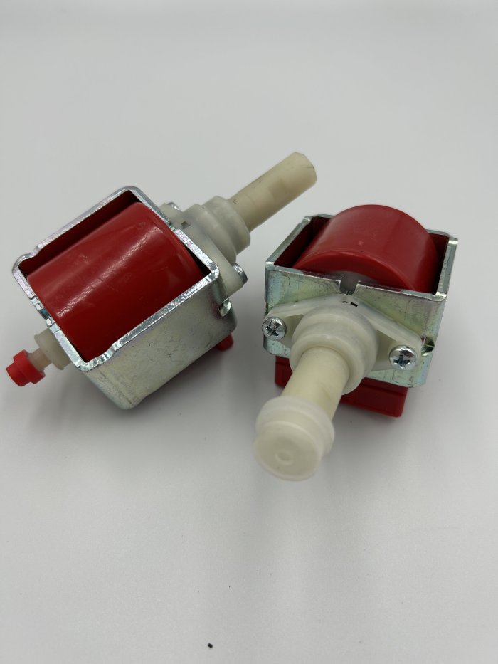 Kárpittisztító gép szivattyú